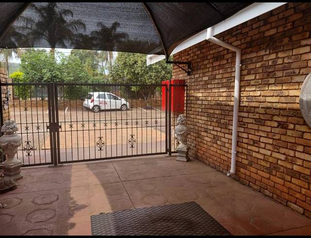 3 BEDROOM TOWNHOUSE FOR SALE IN WONDERBOOM